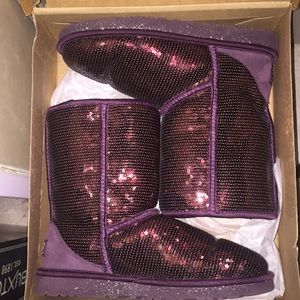 UGG classic short burgundy maroon sparkles size 7